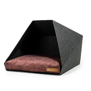 Polyester Pet Bed Dark Grey/Red