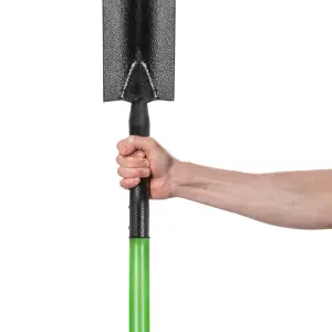 Hardys Heavy Duty Garden Spade - Long Life Carbon Steel Blade, Rust Resistant, Ergonomic Textured D-Grip - 97cm Gardening Shovel