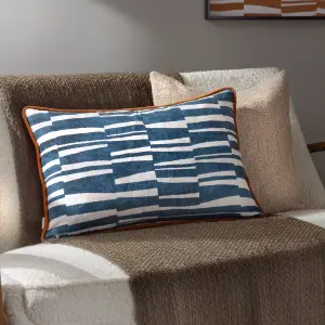 Hoem Piper Abstract 100% Cotton Piped Polyester Filled Cushion