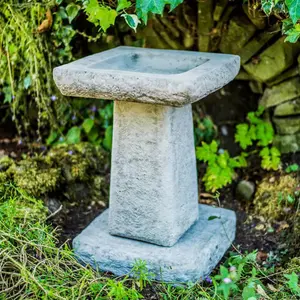 York' Garden Birdbath Rustic  With Square Top