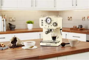 Swan Retro Espresso Coffee Machine With Milk Frother, Steam Pressure Control,Detachable Water Tank Swan Colour: Cream