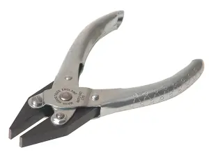 Maun Flat Nose Pliers, Smooth Jaws 140mm