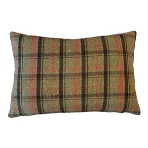 Evans Lichfield Hunter Highland Cow Rectangular Polyester Filled Cushion