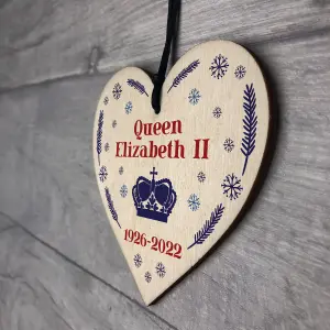 Red Ocean Queen Elizabeth II Wooden Plaque In Memory Memorial Sign Christmas Bauble