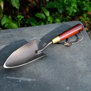 Burgon & Ball Brown Trowel