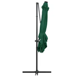 Berkfield Cantilever Umbrella with LED lights and Steel Pole 250x250 cm Green