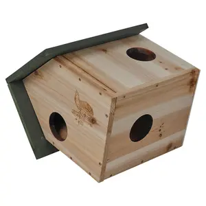 URBNGARDEN 28cm Depth Squirrel House Wooden Shelter Hanging Nest Box Feeding Habitat With Hanger