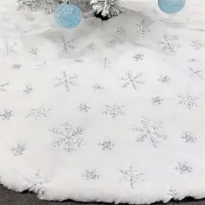 Faux Fur Tree Skirt