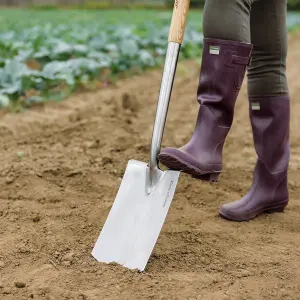 Kent & Stowe Garden Tools Metal Rounded Digging Spade (L) 1100mm x (W) 180mm