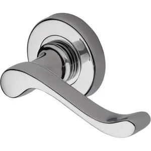 Heritage Door Handle Lever Latch on Round Rose Bedford Design (Set of 2) Polished Chrome