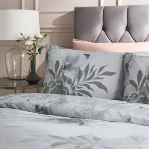 Dramatic Floral Reversible Duvet Cover Set with Pillowcases Silver Grey / Double - 2 Standard Pillowcases