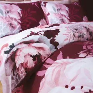 Dramatic Floral Reversible Duvet Cover Set with Pillowcases Red / Single - 1 Standard Pillowcase