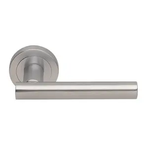 Calla Latch Door Handle (Set of 2) Satin Chrome