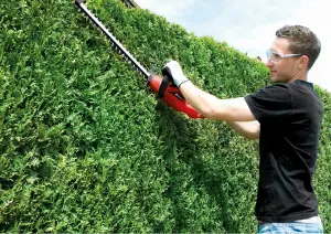 Einhell 46cm Hedge Trimmer 450W Corded Electric Lightweight Design With Blade Cover - GH-EH 4245