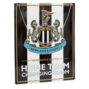 Newcastle United FC Home Team Plaque Black/White/Gold (25cm x 20cm)