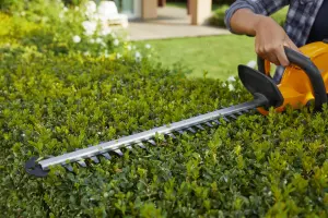 Stiga HT100E Battery Hedge Trimmer 50cm