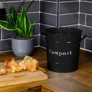 Harbour Housewares - Vintage Metal Kitchen Compost Bin