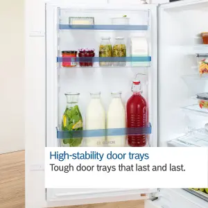 Bosch KIN86VSE0G 60:40 Integrated Frost free Fridge freezer