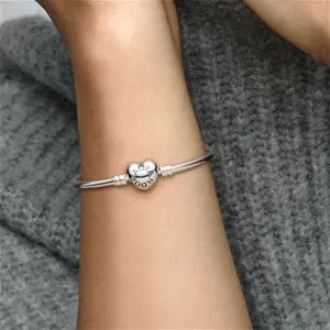 Pandora Moments Heart Clasp Bangle - Sterling Silver - Sz. 21 cm