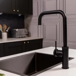 Flode Hjul Single Lever Industrial Style Kitchen Tap Swan Neck Design Matt Black