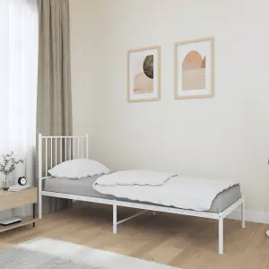 Berkfield Metal Bed Frame with Headboard White 80x200 cm