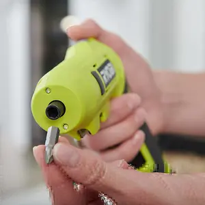 Ryobi USB Lithium Pivoting Screwdriver Kit (1 x 2.0Ah) 4V - RSDP4-120G