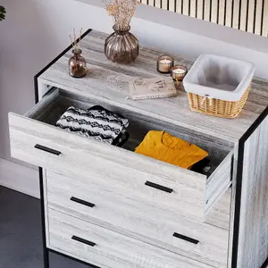 Vida Designs Brooklyn Grey 4 Drawer Chest (H)990mm (W)830mm (D)400mm