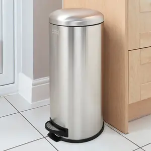 BLACK+DECKER 61259 30L Stainless Steel Dome Shaped Pedal Bin With Soft Close Lid