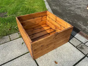 Country Kitchen Large Raised Bed Planter - Timber - L60 x W60 x H30 cm