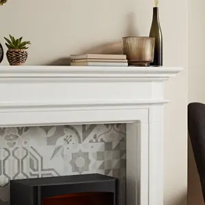 Focal Point Montana White & black MDF Artisian Fireplace surround set