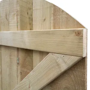 Cheshire Featheredge Arch Top Wooden Gate