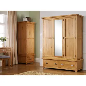 Birlea Woburn 3 Door 2 Drawer Wardrobe Oak