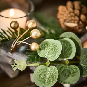 Eucalyptus and Cinnamon Round Centrepiece Christmas Decoration Tealight Holder Candle Holder