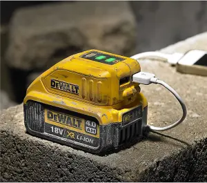 Dewalt 3 in 1 Multi Head USB Charger Charging Cable iPhone Android Micro USB Car