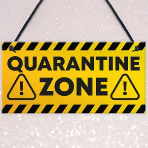 Red Ocean QUARANTINE ZONE Funny Novelty Hanging Wall Sign Man Cave Decor Gifts Novelty Birthday Gift Ideas