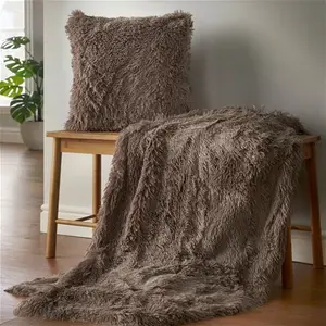 Cuddly Faux Fur 150x200cm Throw Catherine Lansfield Colour: Natural