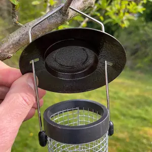 Hanging Nut Metal Bird Feeder For Garden Birds