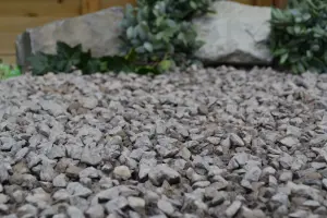 Somerset Grey Chippings Decorative Gravel Bulk Bag