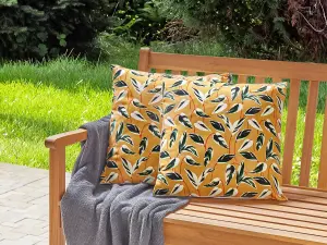 Set of 2 Outdoor Cushions TAGGIA Multicolour