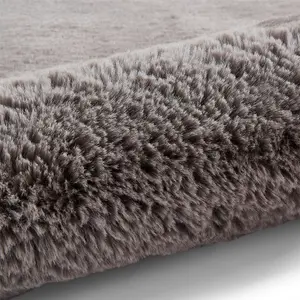 Grey Shaggy Plain Modern Machine Made Polyester Easy to Clean Rug for Living Room and Bedroom-120cm X 170cm