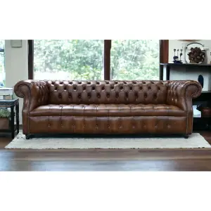 Chesterfield Classic Richmond 4 Seater Settee