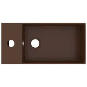 Berkfield Bathroom Sink with Overflow Ceramic Dark Brown