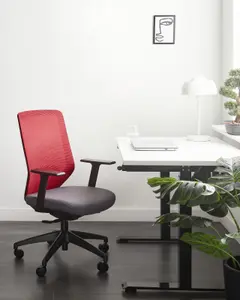 Beliani Traditional Office Chair Red VIRTUOSO