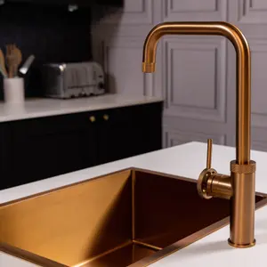 Flode Hjul Single Lever Industrial Style Kitchen Tap Swan Neck Design Brushed Copper