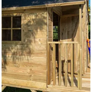 7' 6" x 6' 7" Hide Out Playhouse (2.30m X 2.01m)