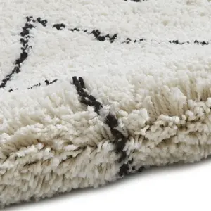 White/Black Kilim Modern Chequered Moroccan Shaggy Rug for Living Room Bedroom and Dining Room-200cm X 290cm