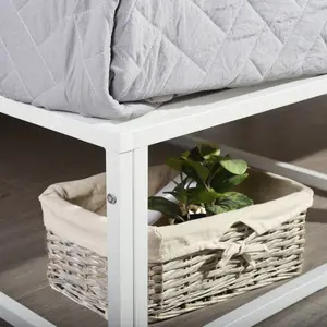 Laurent Bed Frame White / Kingsize (5')