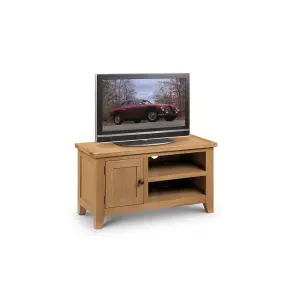 Classic Wooden Waxed Oak TV Unit