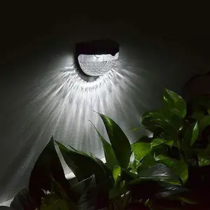 2 X Wireless Sensor Fence Light With 6 Led - Solar Powered - Weatherproof - Easy Assembly And Durable - Ideal For Yard Pathway