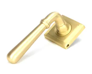 Satin Brass Newbury Lever on Rose Set (Square)